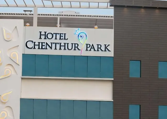 Jacuzzi hotel: Hotel Chenthur Park
