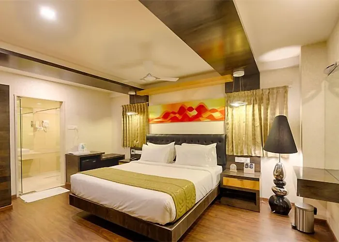 Jacuzzi hotel: Hotel Chenthur Park