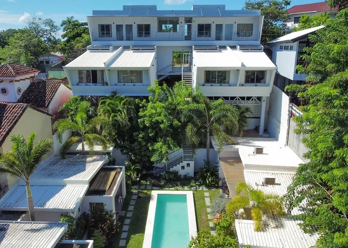 Hotel near College: La Ramona Charming Hotel