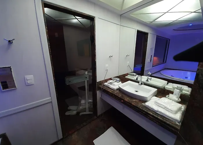  BAMBINA HOTEL -Adultos Somente