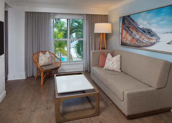 Hotel with pool: Margaritaville Beach House Key West