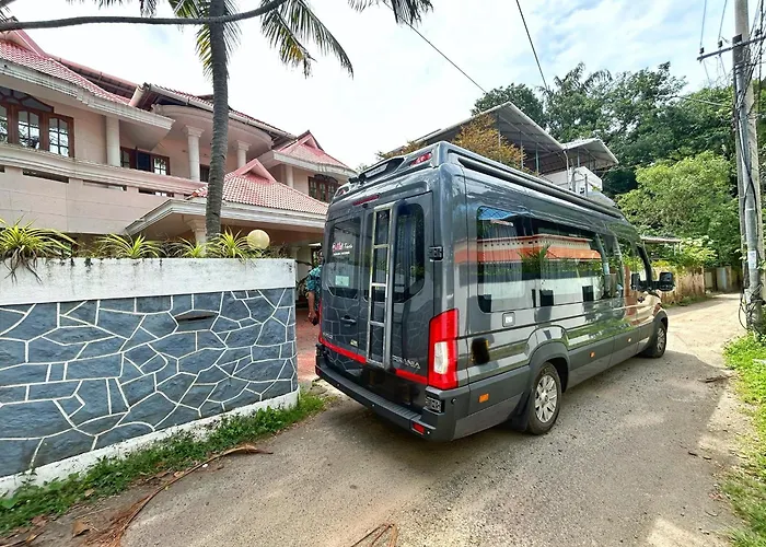 La Casa Trivandrum 4 Bhk Ac Luxury Villa At City Centre, Just 5 Kms From Airport & 3 Kms To Trivandrum Railway Station