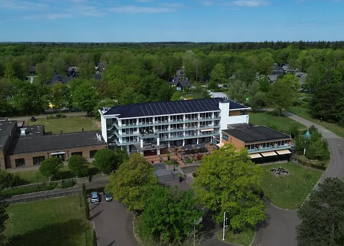 Golf hotel: Fletcher Familiehotel De Hunzebergen