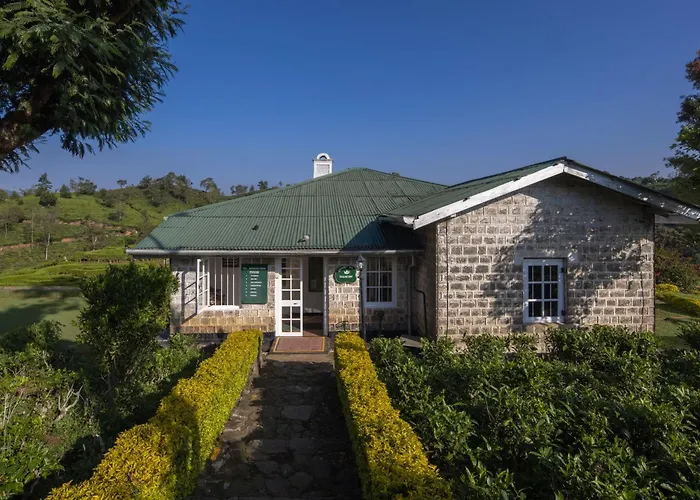 Luxury hotel only: Heritance Tea Factory (Adults Only)