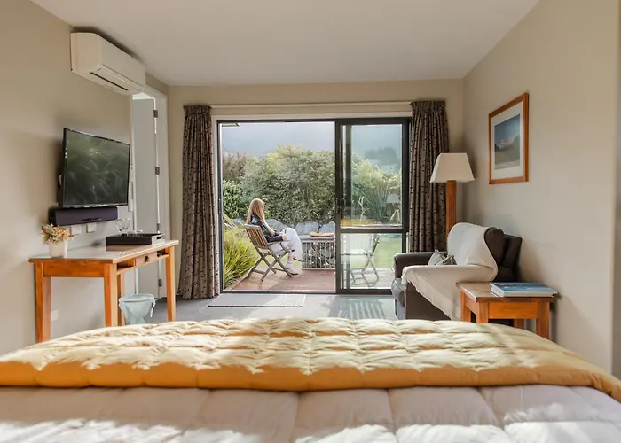 Villa: Manakau Lodge