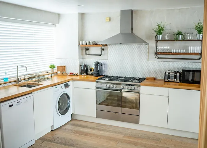 Boutique-Style Apartment In Heart Of Brighton Lanes