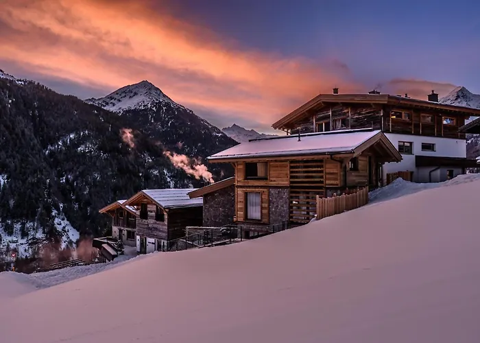 Chalets - The Peak