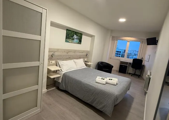 Hotel con vistas: Pensión La Intermodal