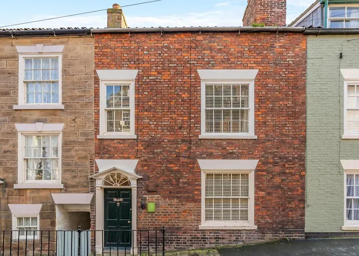 2 Bed In Whitby Oc-W010