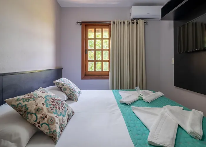 Hotel de luxo Apenas: Pousada Pé na Terra