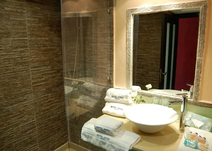 Hôtel Jacuzzi: Anezi Tower Hotel