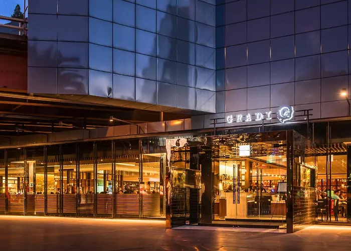 Golf hotel: Crown Towers Melbourne