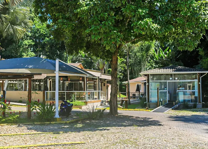 Hotel com pingue-pongue: Pousada Reserva Penedo