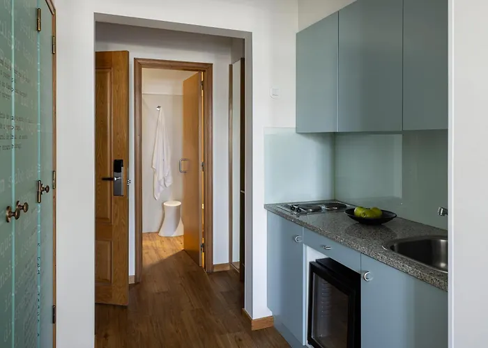 Das Salinas By Alboi Group
