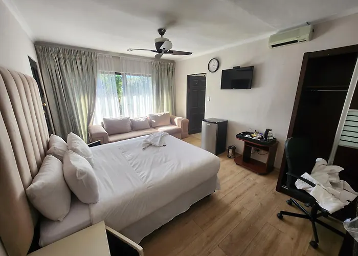 Guests house Winchester Lodge