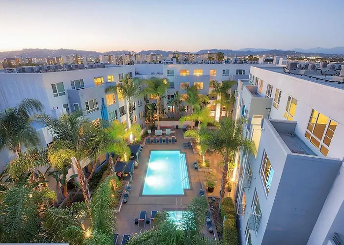 My Aparthotels Miracle Mile Apartments