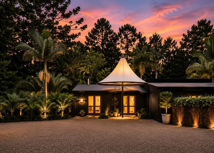 Trip to College Cape Byron Retreat (Adults Only)