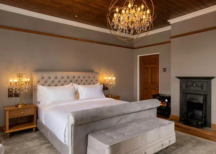 The Bellwood Manor