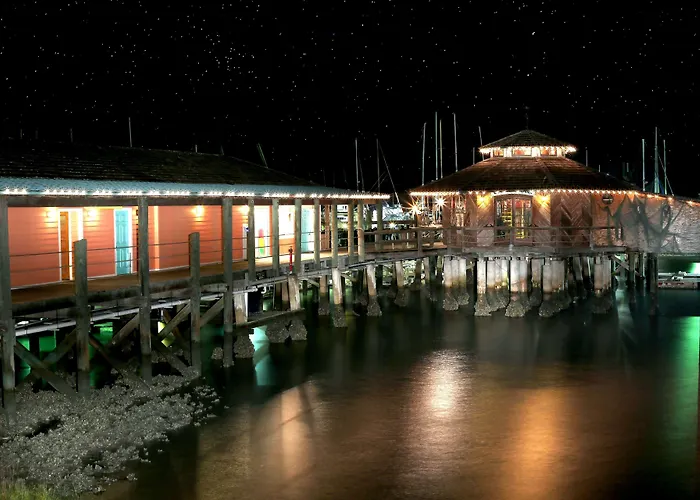 In Luxury hotels Conch House Marina