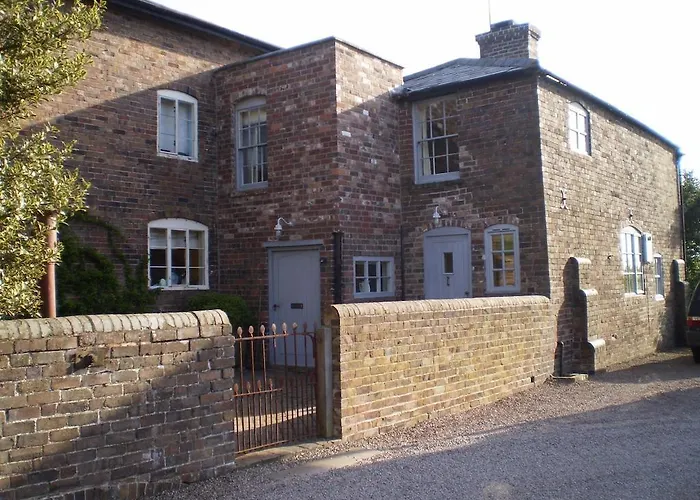 Duken Courtyard Cottage