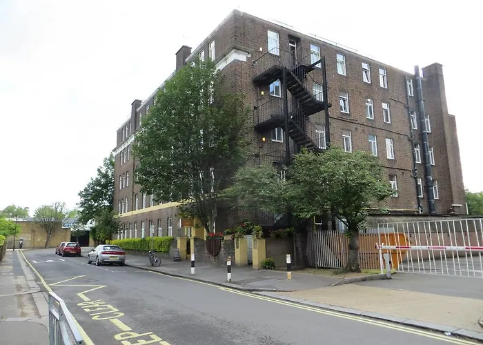 Hostel: Abercorn House