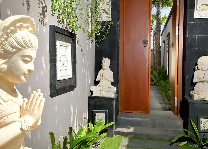 Banyumas Suite Legian
