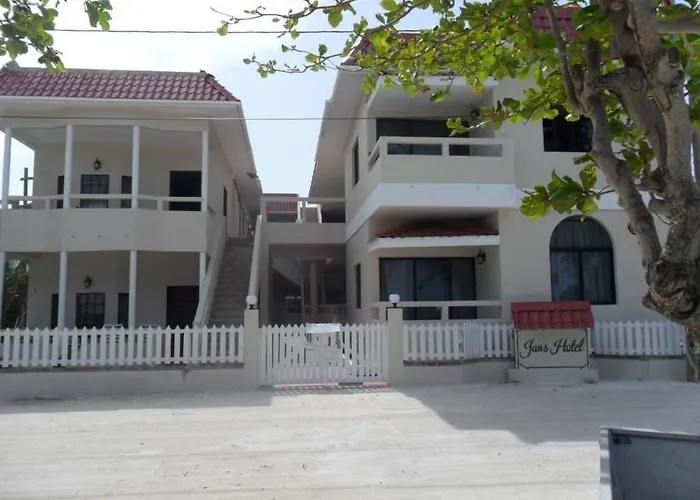 Beach hotel: Jans Hotel
