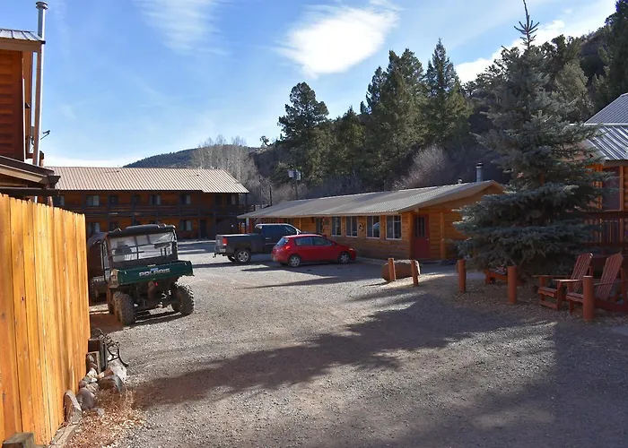 Motel: Ute Bluff Lodge, Cabins And Rv Park