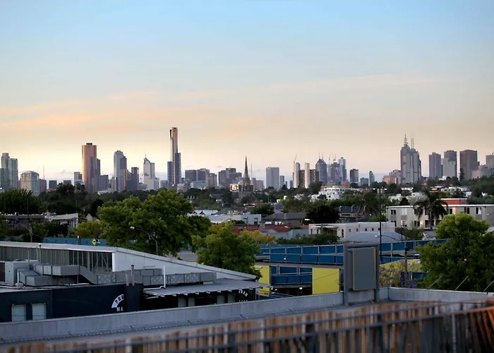 Saint George - The Townhouse