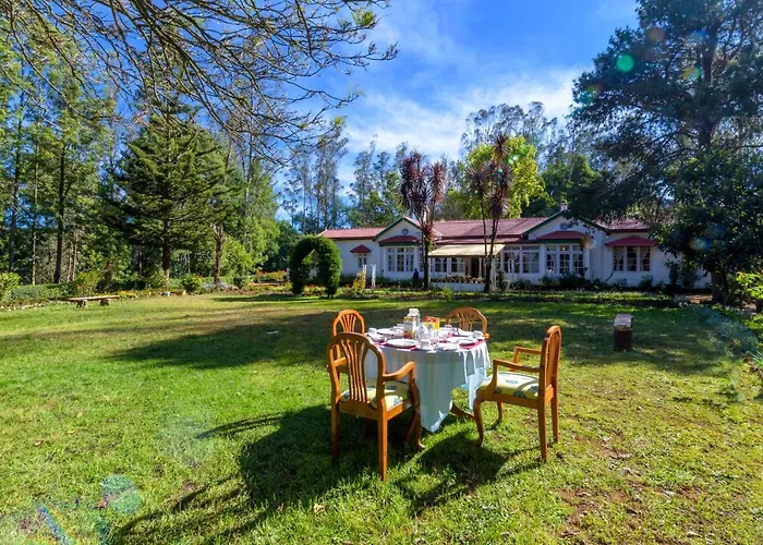 Saffronstays Milton Abbott Estate - 2Br Colonial-Era Bungalow With Garden, Golf Course Views & Bonfire Nights Near Ooty Golf Club