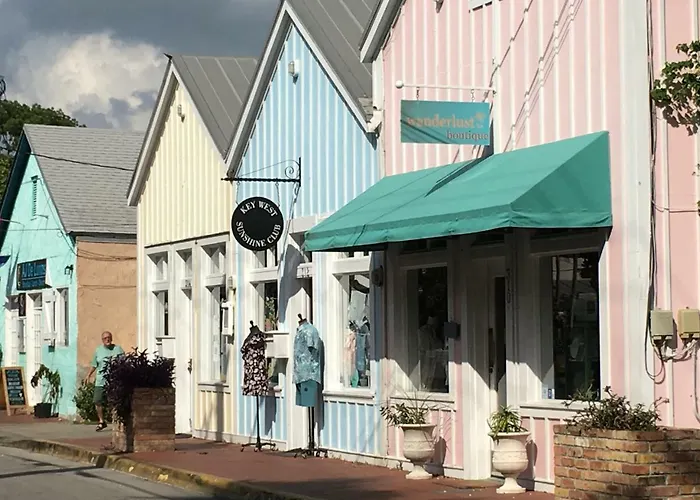 B&B only: Avalon Bed And Breakfast (Adults Only)