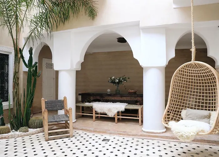 Riad Shiraz