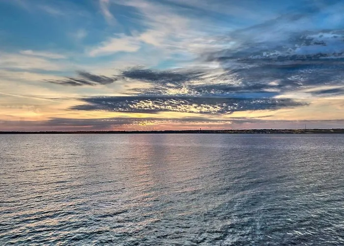 Pensacola Home With Furnished Patio About 1 Mi To Bay!