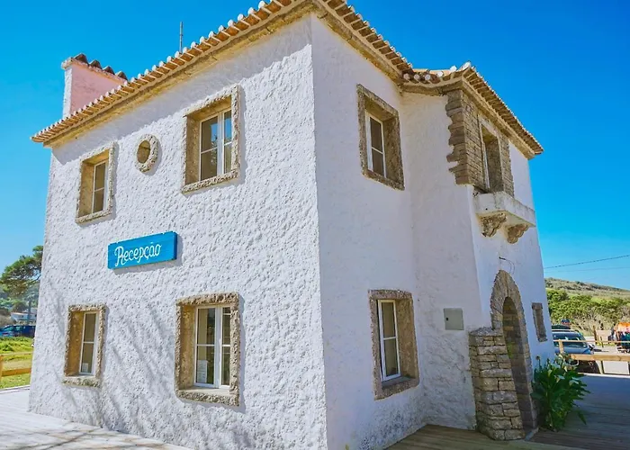Oasis Backpackers Sintra Surf