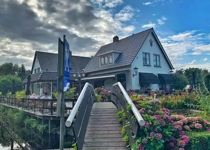 De Dames Van De Jonge Restaurant