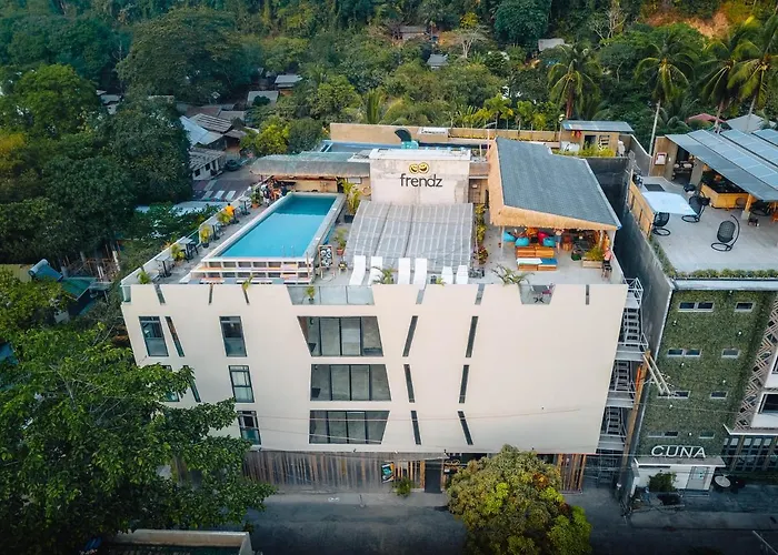 Hotel near College: Frendz Hostel El Nido